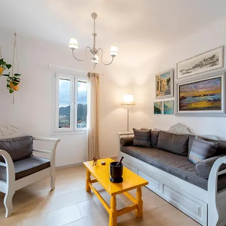 Pirgos Apartman