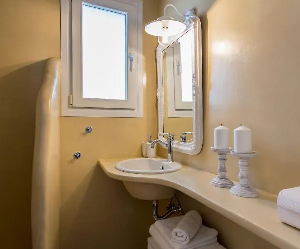 アパート Pirgos Pánormos