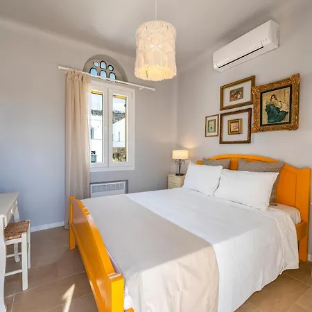 Pirgos アパート *